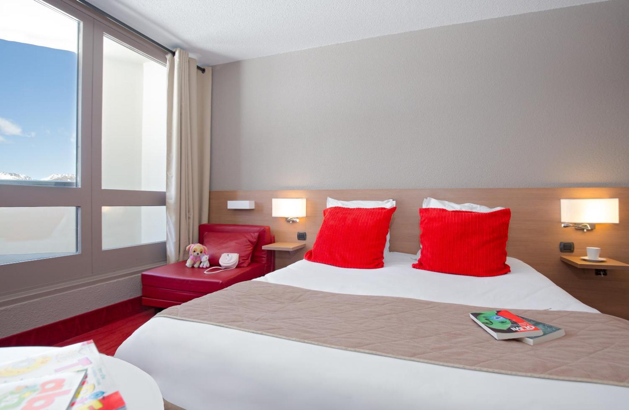 Sowell Hotels Le Pas Du Loup Изола Экстерьер фото