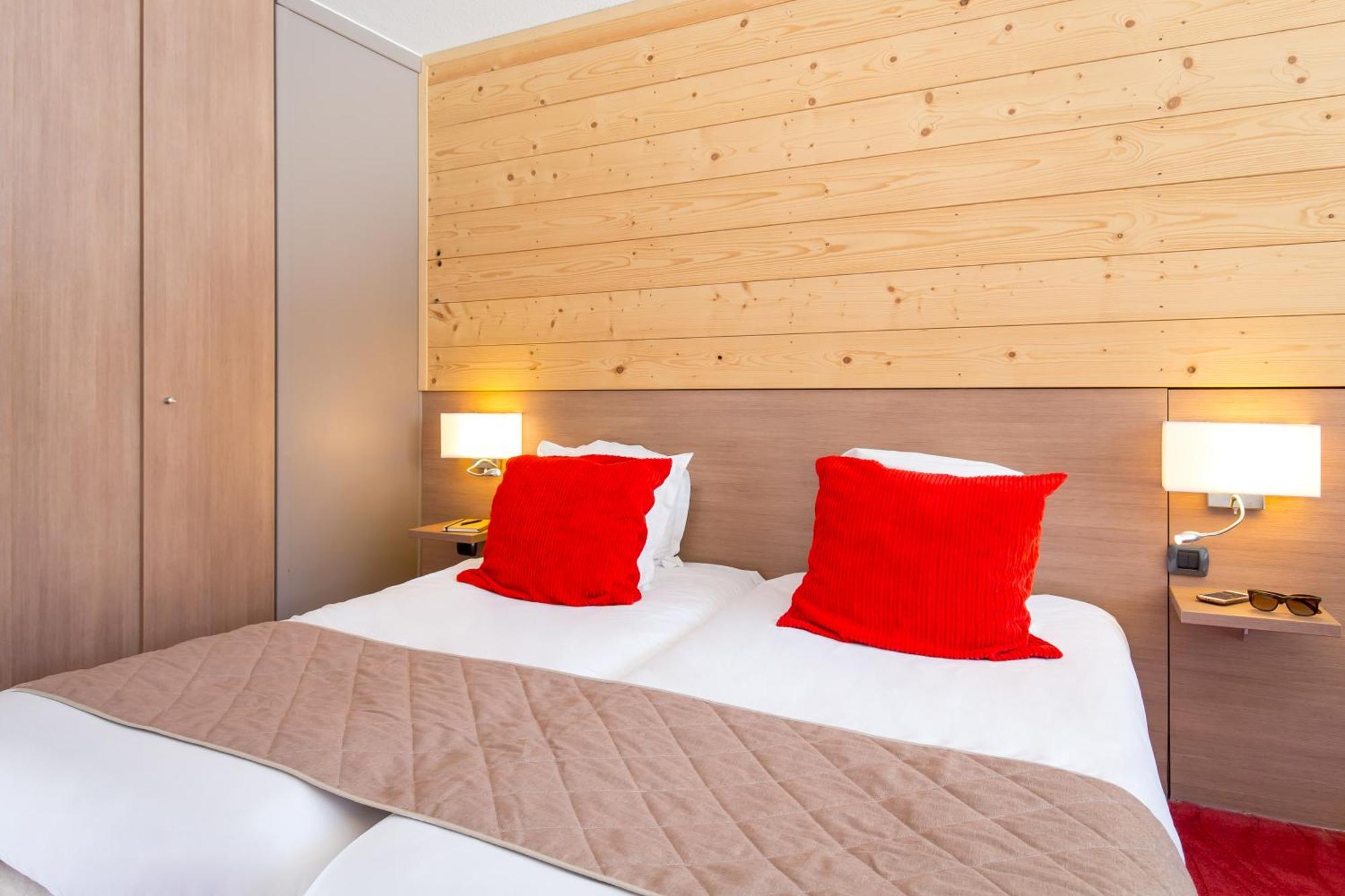 Sowell Hotels Le Pas Du Loup Изола Экстерьер фото